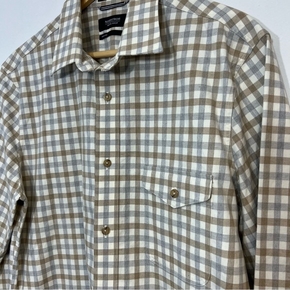 •new• NORDSTROM Men’s Trim Fit Plaid Buttondown - Picture 4 of 7